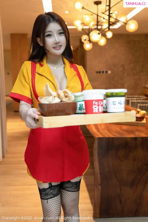 小海臀  [XiuRen]高清写真图 2022.08.29 No.5509 小海臀Rena第2张图片